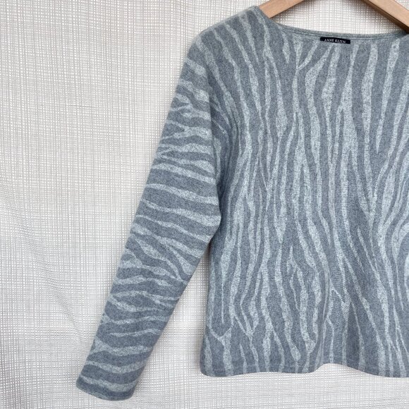 Anne Klein 100% Cashmere Animal Print Sweater Zebra Print Heather Grey - Picture 3 of 15